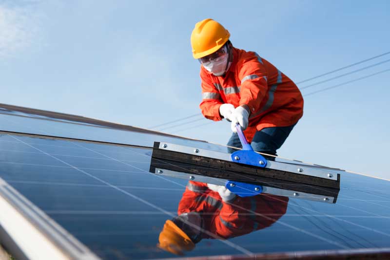 Solar Panel Maintenance Tips